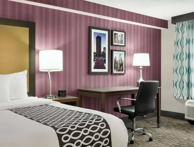 La Quinta Inn & Suites by Wyndham Newark - Elkton hotel detail image 4