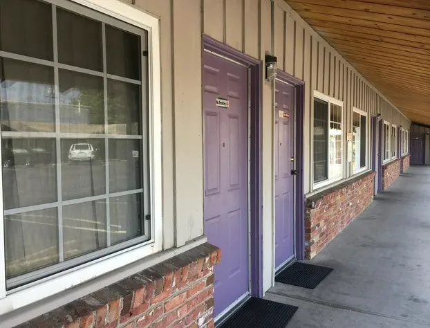 Sky Ranch Inn hotel detail image 1