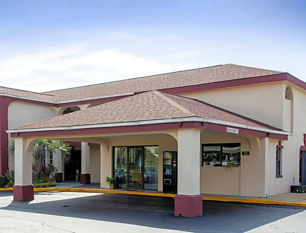 Red Roof Inn Sumter hotel detail image 4