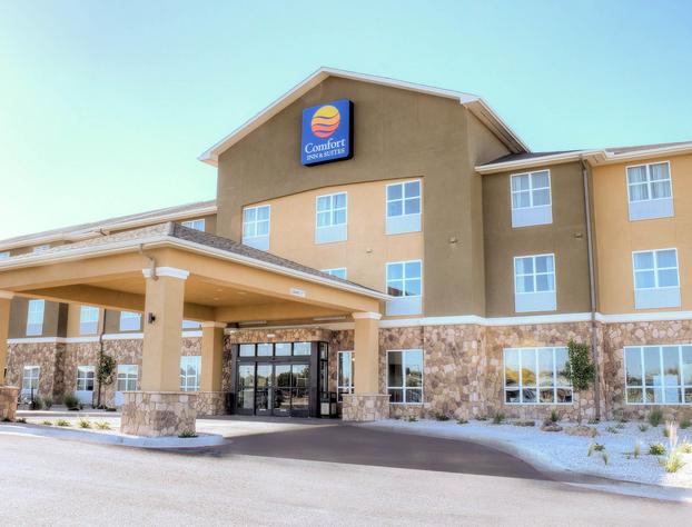 Comfort Inn & Suites Artesia hotel detail image 1