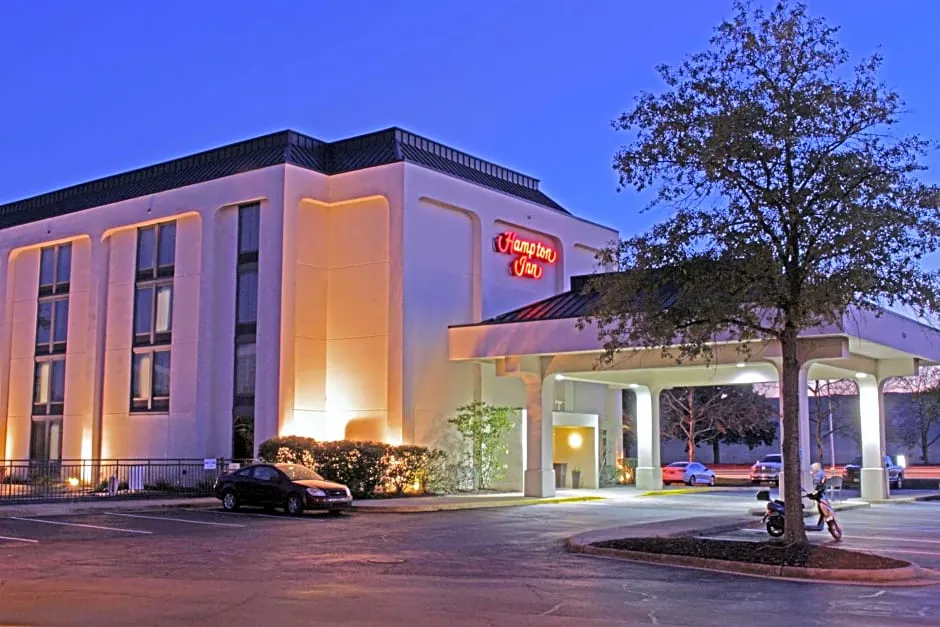 Hampton Inn Norfolk/Chesapeake (Greenbrier Area) hotel hero