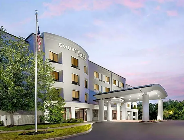 Courtyard By Marriott Farmington hotel detail image 2