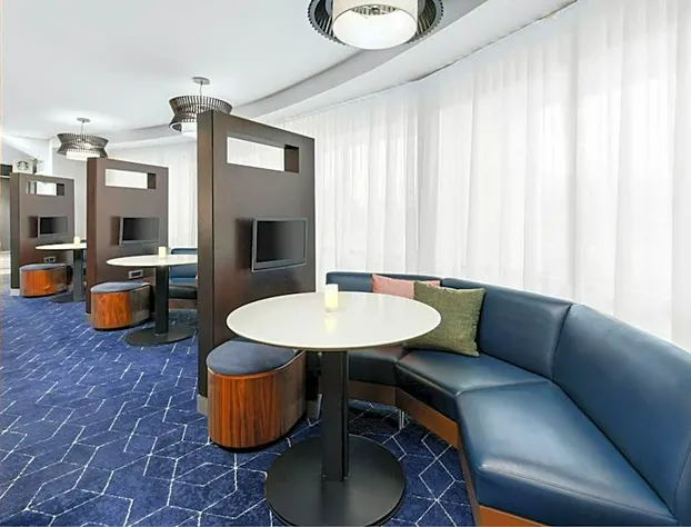 Courtyard By Marriott Farmington hotel detail image 3