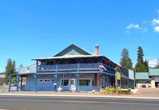 Dawson House Lodge hotel hero