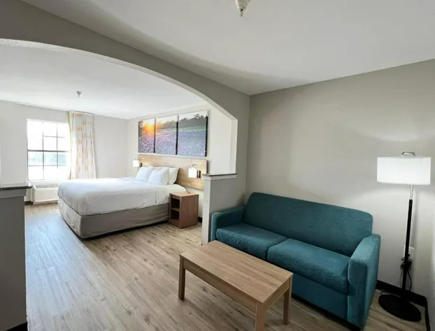 Days Inn by Wyndham Dallas Plano hotel detail image 4