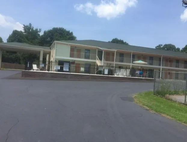 Magnolia Inn Laurens hotel detail image 1