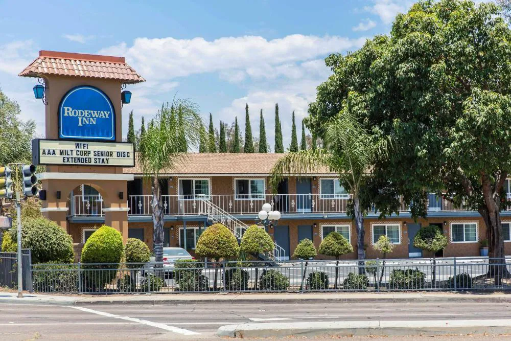 Rodeway Inn Escondido Downtown hotel hero