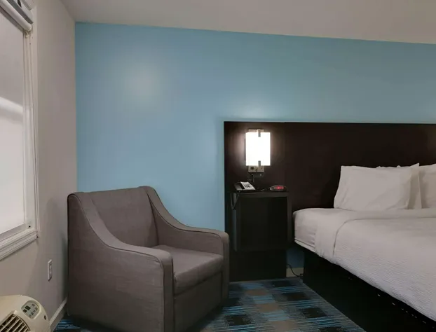 Travelodge by Wyndham Calhoun South I-75 hotel detail image 4