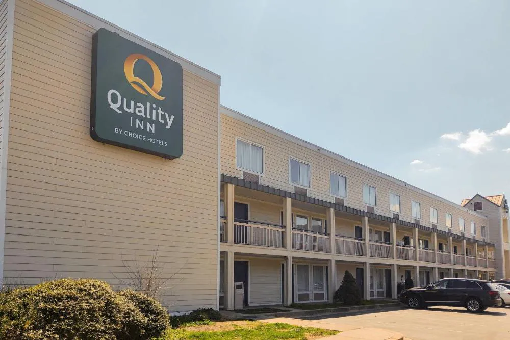 Quality Inn Newark - Wilmington hotel hero