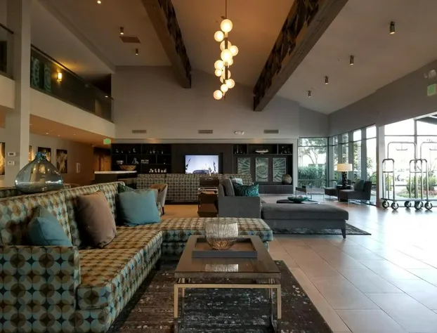 Executive Inn & Suites Embarcadero Cove hotel detail image 3