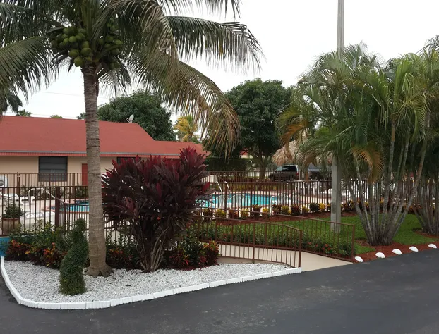 Super 8 by Wyndham Florida City/Gateway to Keys/Everglades hotel detail image 3