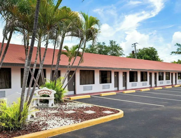 Super 8 by Wyndham Florida City/Gateway to Keys/Everglades hotel detail image 4