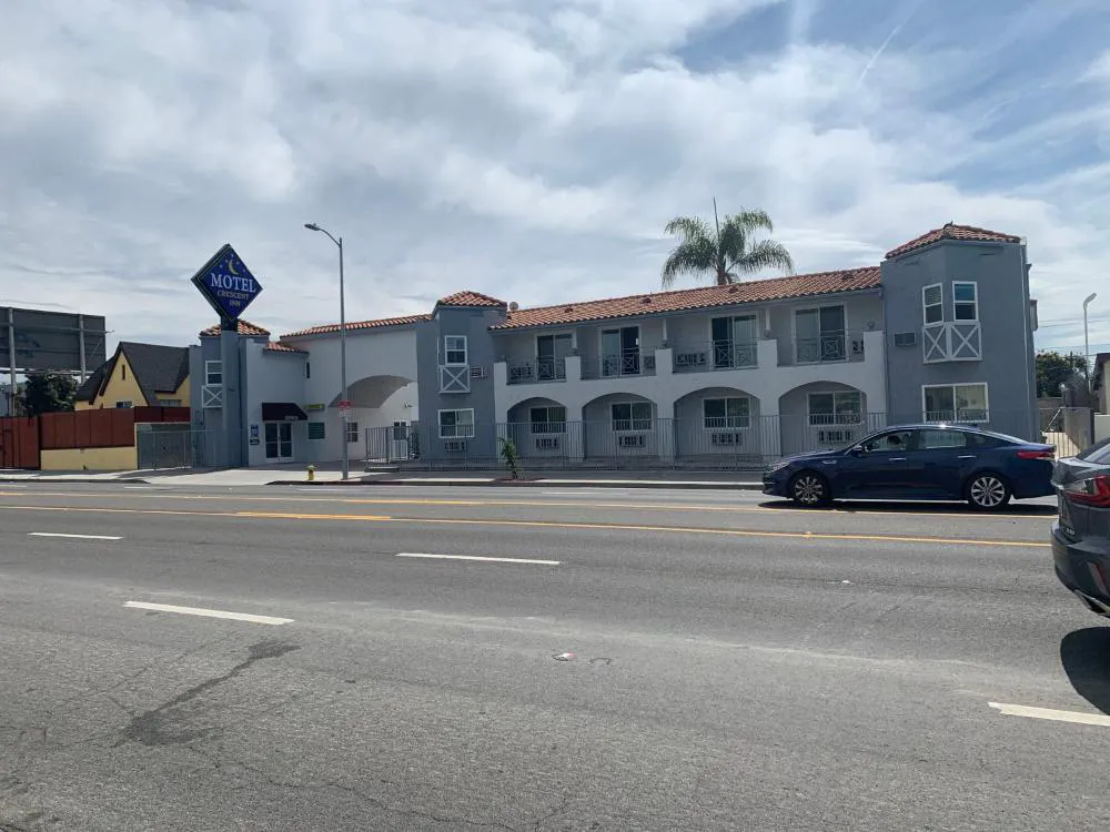 Crescent Inn hotel hero