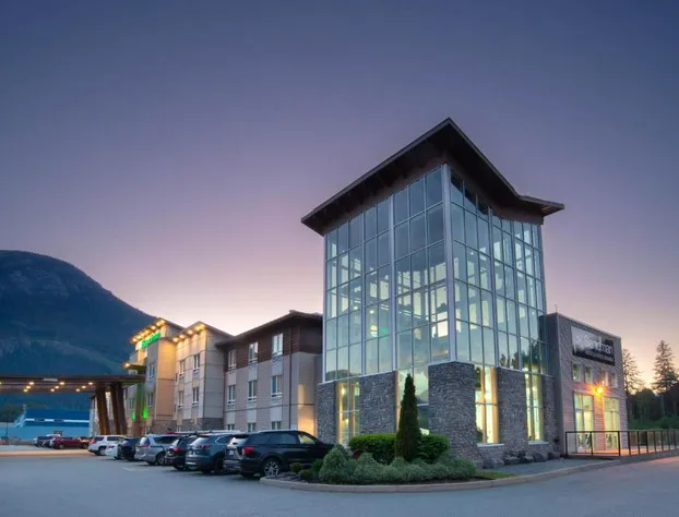 Sandman Hotel & Suites Squamish hotel detail image 4
