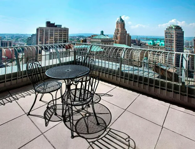 New York Marriott at the Brooklyn Bridge hotel detail image 4