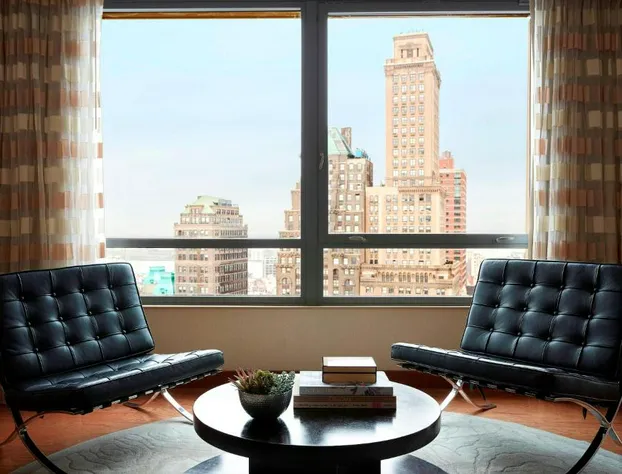 New York Marriott at the Brooklyn Bridge hotel detail image 3