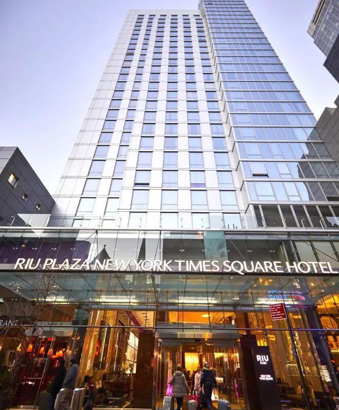 Hotel Riu Plaza New York Times Square hotel hero