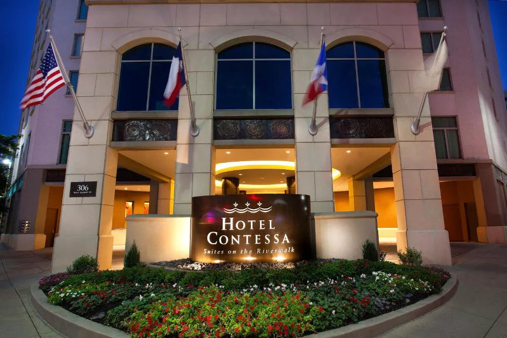 Hotel Contessa hotel hero