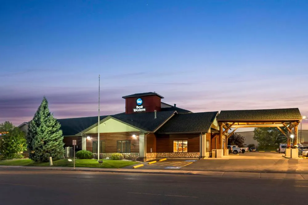 Best Western Yellowstone Crossing hotel hero