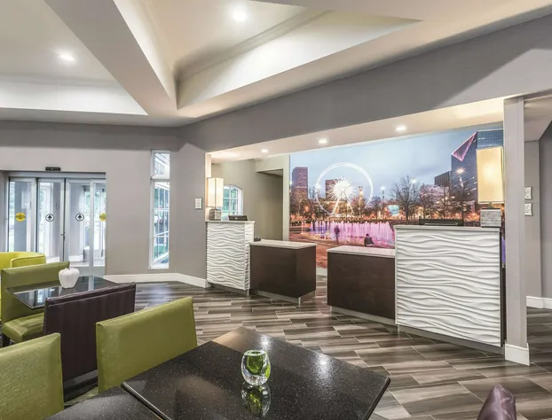 La Quinta Inn & Suites by Wyndham Atlanta Alpharetta hotel detail image 3