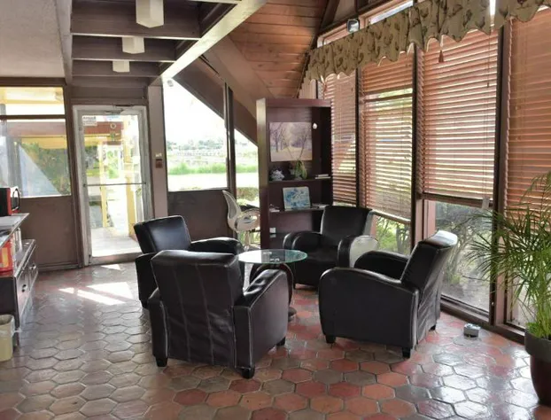 Red Carpet Inn hotel detail image 4