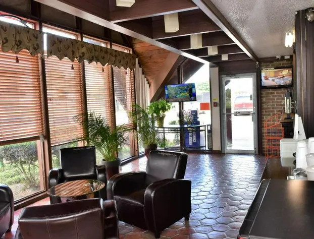 Red Carpet Inn and Suites Houston Gulf Fwy hotel detail image 4