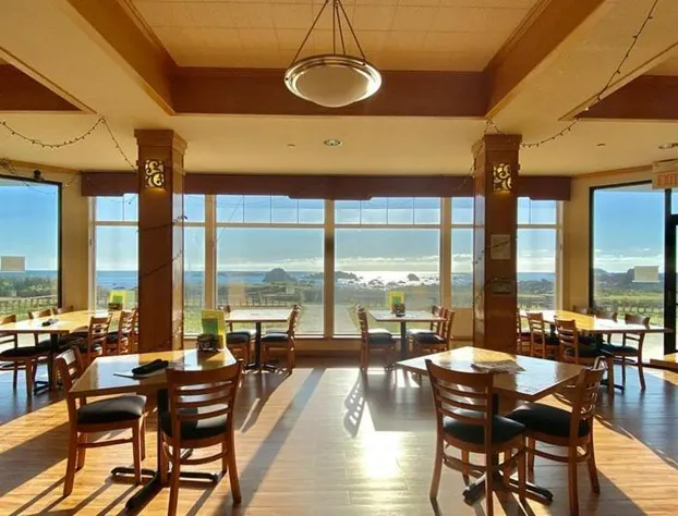 Oceanfront Lodge hotel detail image 2