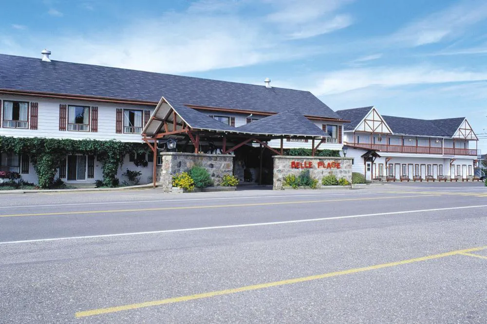 Hôtel Motel Belle Plage hotel hero