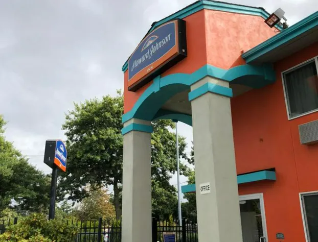 Howard Johnson by Wyndham Salem hotel detail image 4