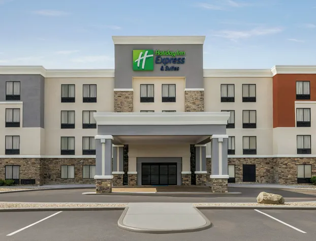 Holiday Inn Express and Suites Indianapolis W- Airport Area by IHG hotel detail image 1