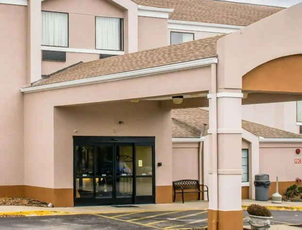 Blankenbaker Inn by IHG hotel detail image 1