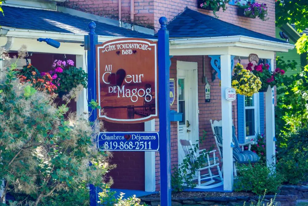 Au Coeur de Magog B&B hotel hero