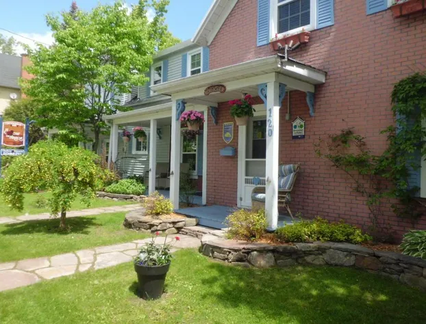 Au Coeur de Magog B&B hotel detail image 1