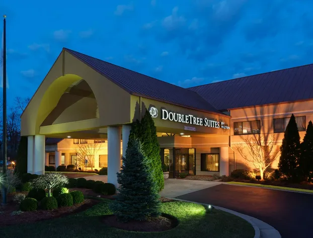 DoubleTree Suites by Hilton Hotel Cincinnati - Blue Ash hotel detail image 1