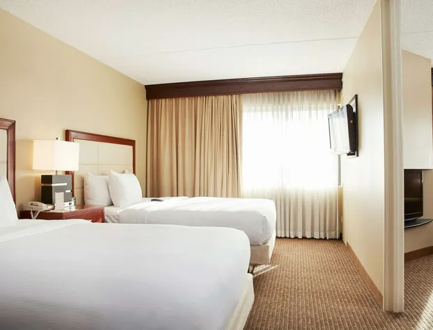 DoubleTree Suites by Hilton Hotel Cincinnati - Blue Ash hotel detail image 3