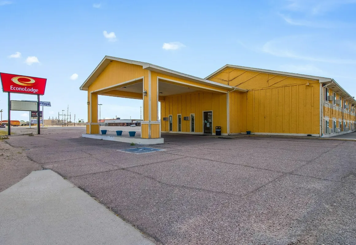 Econo Lodge Alliance hotel hero