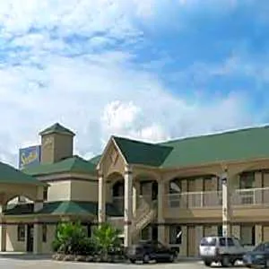 Scottish Inn & Suites Humble hotel hero