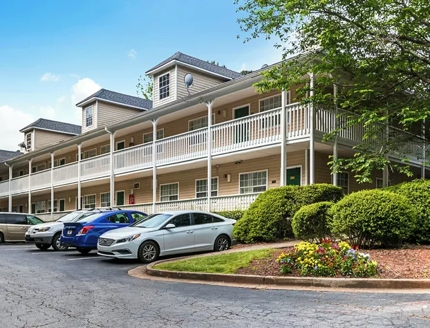 HomeTowne Studios by Red Roof Atlanta - Lawrenceville hotel detail image 2