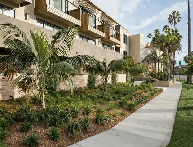 Holiday Inn Express & Suites La Jolla – Windansea Beach by IHG hotel detail image 1