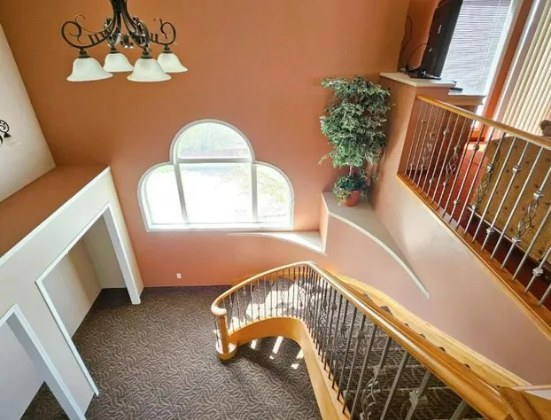 Misty Mountain Inn and Suites hotel detail image 4