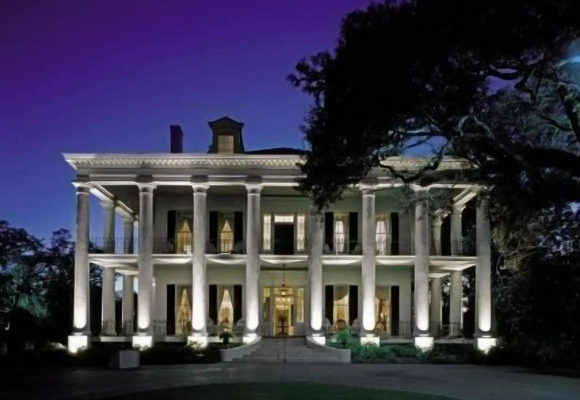 Dunleith Historic Inn hotel hero