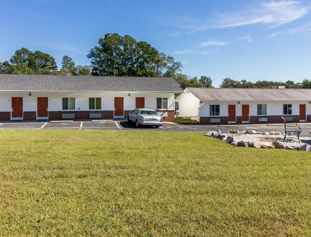 Rodeway Inn & Suites Walhalla hotel detail image 1