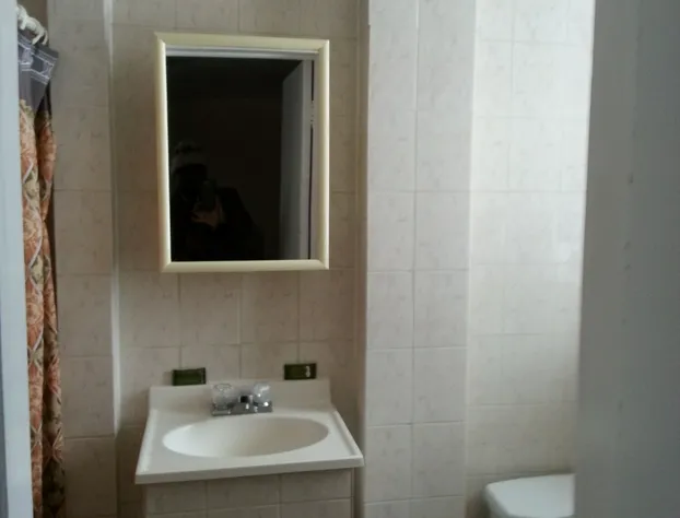 Pleasant Stay Motel hotel detail image 4