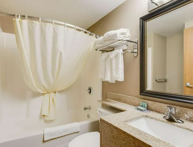 Best Western Waukesha Grand hotel detail image 2
