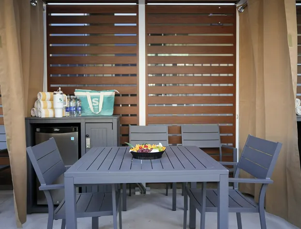 Holiday Inn Resort Orlando Suites - Waterpark by IHG hotel detail image 2