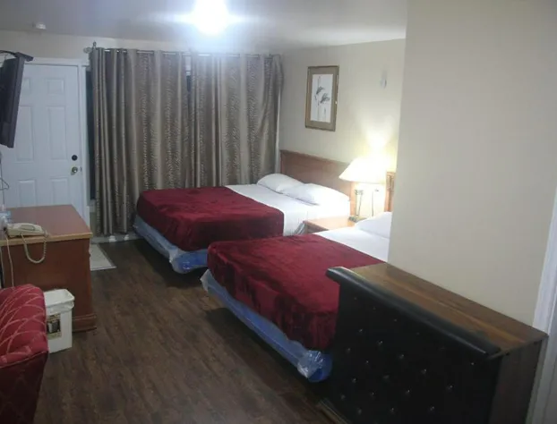 American Plaza Motel hotel detail image 2