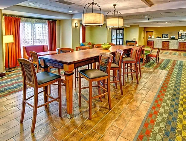 Hampton Inn Cleveland hotel detail image 2