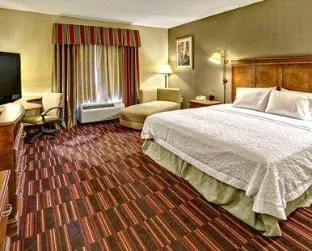 Hampton Inn Cleveland hotel detail image 2