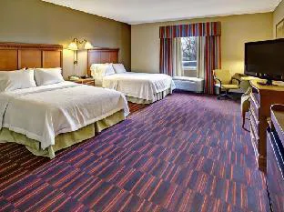 Hampton Inn Cleveland hotel detail image 3