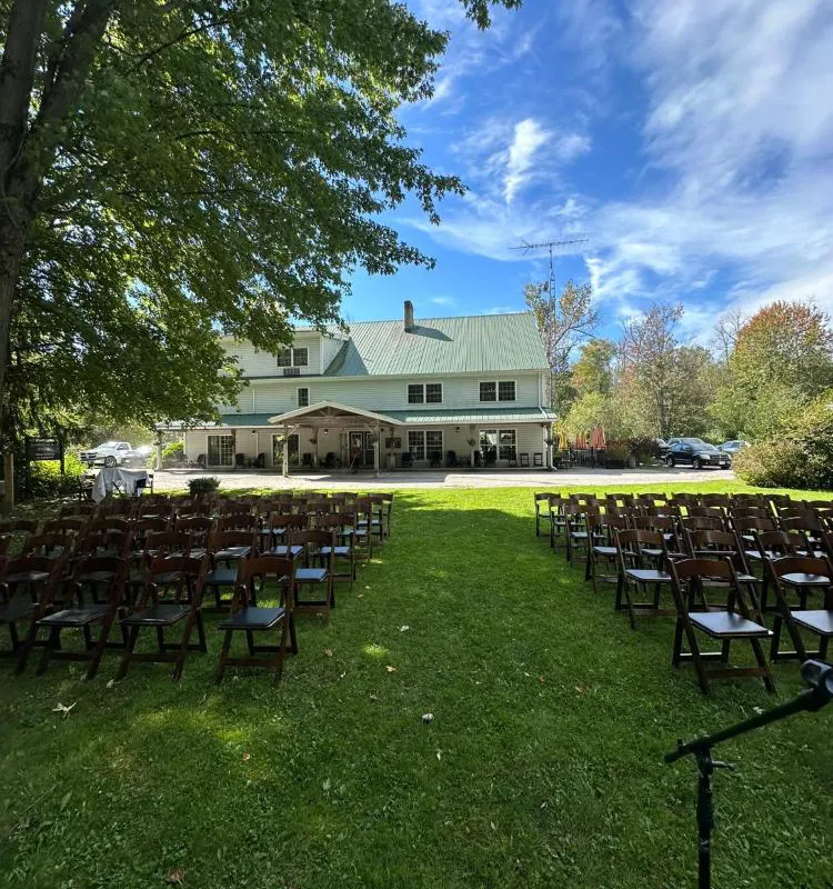 Timber House Resort hotel hero